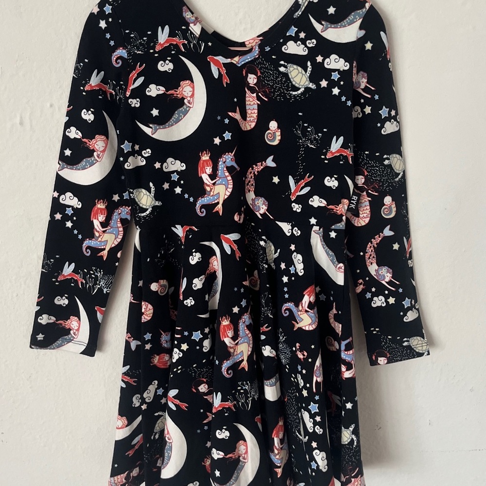 Rockyourkid Mermaid Dress size 4 A  line. Slight v at the back collar